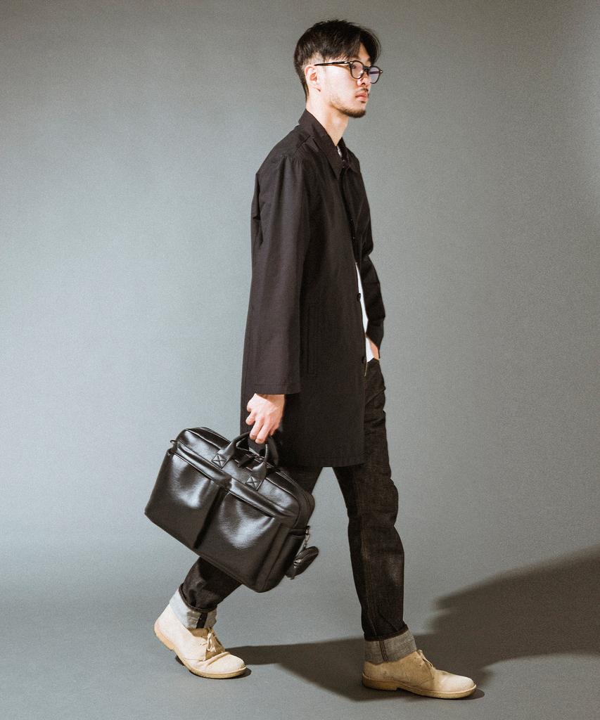 Aged Gray Shrunken Briefcase (Black)