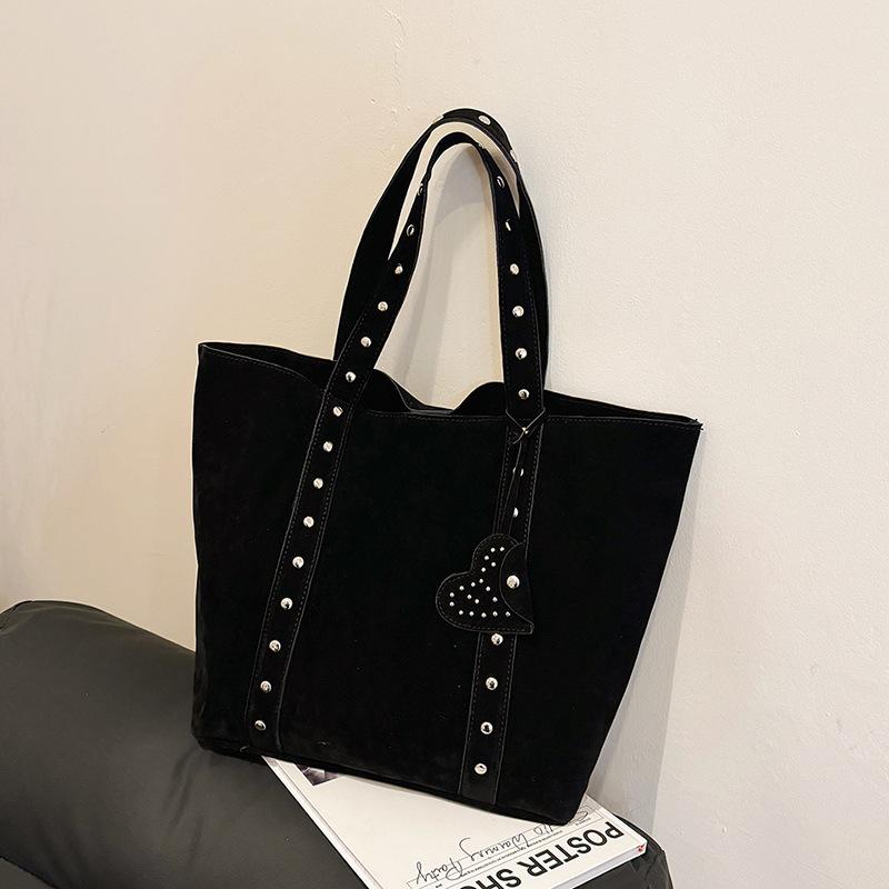 Taška Tote s nýty stejného designu, přenosná, podzimní a zimní móda, dojíždění, přes rameno, podpažní