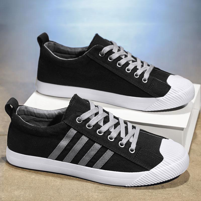 New Mens Canvas Shoes Lightweight Breathable Versatile Casual Shoes Mens Low Top Flat Sports Shoes Man Designer Sneakers Men
