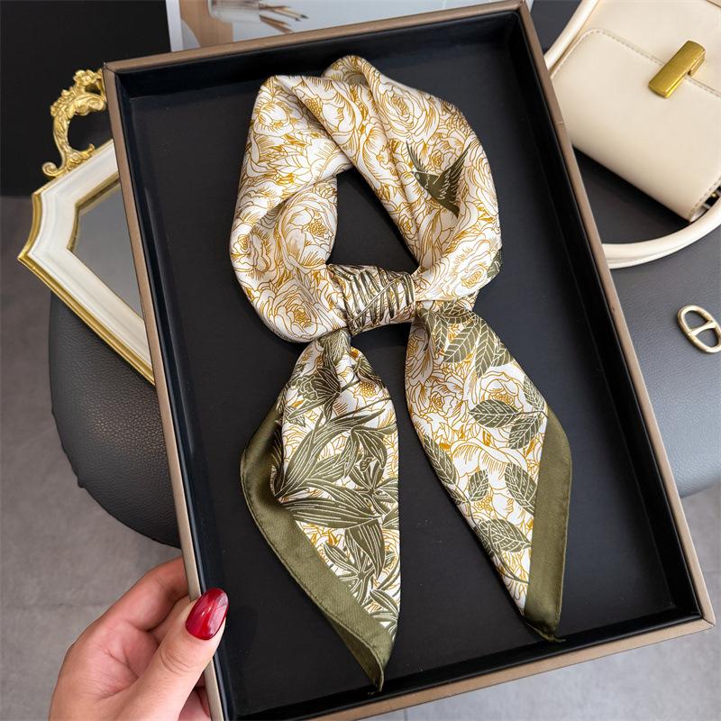 Luxury Designer Print Scarf Women Silk Scarves Square Bandana Hijab Wrap Neckerchief Shawl Kerchief Hair Band Foulard