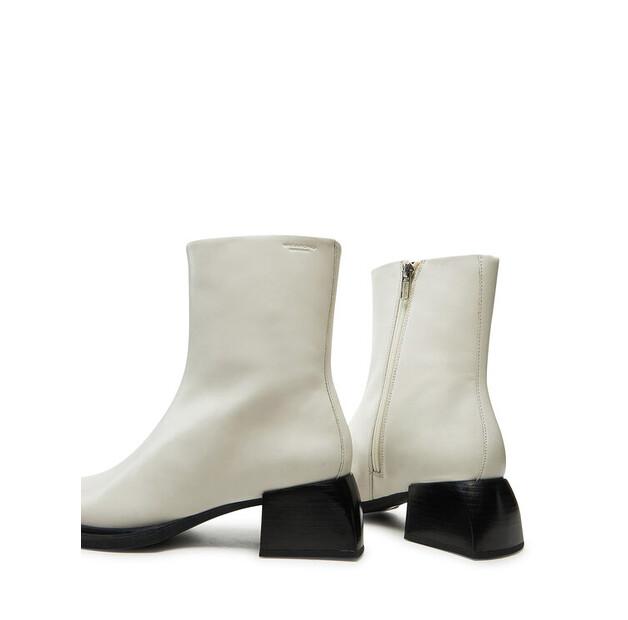 Ankle Boots Vivian by Vagabond Shoemakers 5453-001-01 Ecru Color