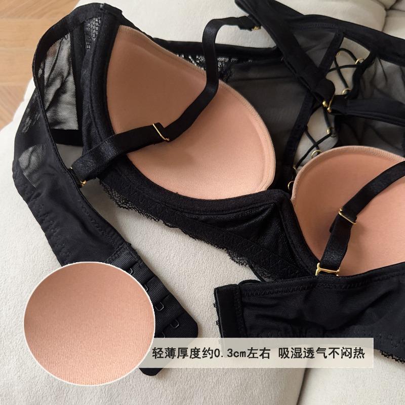 Naturalistic sexy suit transparent red neck lace straps hollowed out comfortable gathering upper support underwear seduction bra