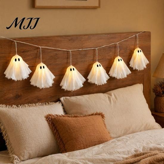 Halloween Ornament Set Glowing Ghost Hanging Decor, Spooky Light Up for Party Decorations Scene, Indoor Outdoor Wall Window Decoration,