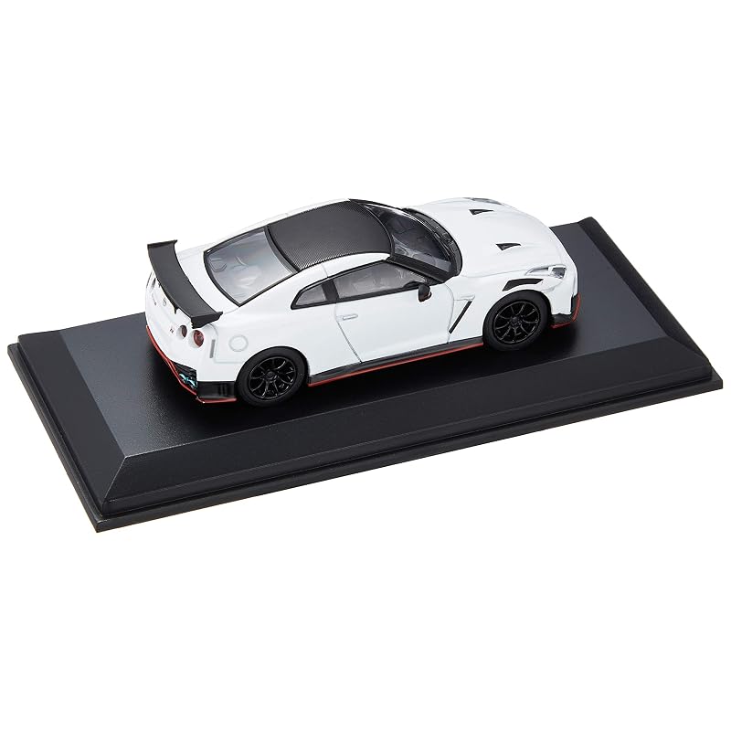 CARNEL 1/64 Nissan GT-R NISMO (R35) 2020 Brilliant White Pearl Finished Product CN640027