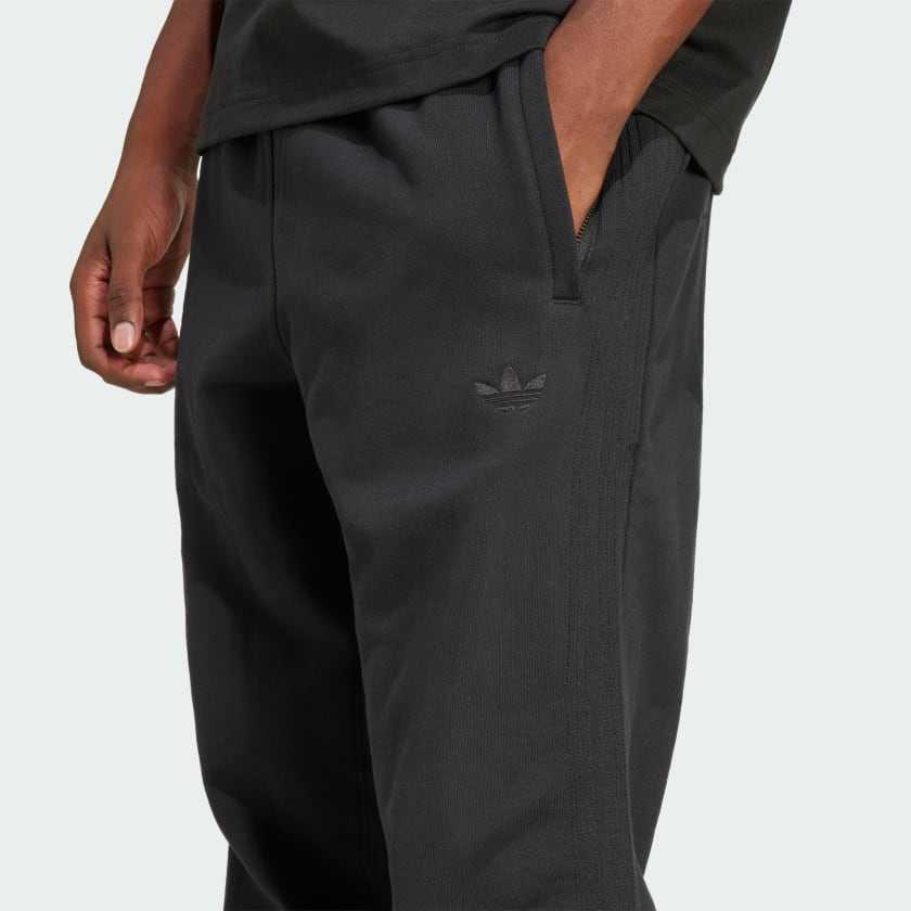 Adidas Originals Premium Essentials Sweatpants With Brand Logo Embroidery Comfortable Soft Cuffed Sports Casual Pants Men Pants Black JC9575