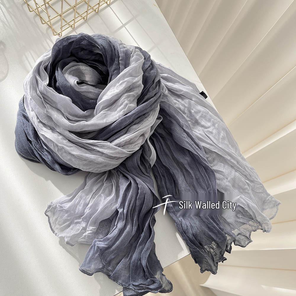 Sciarpa da Donna Blu Sfumato Effetto Cotone e Lino – Retro, Versatile, Lunga Stola Pieghettata per Autunno/Inverno.