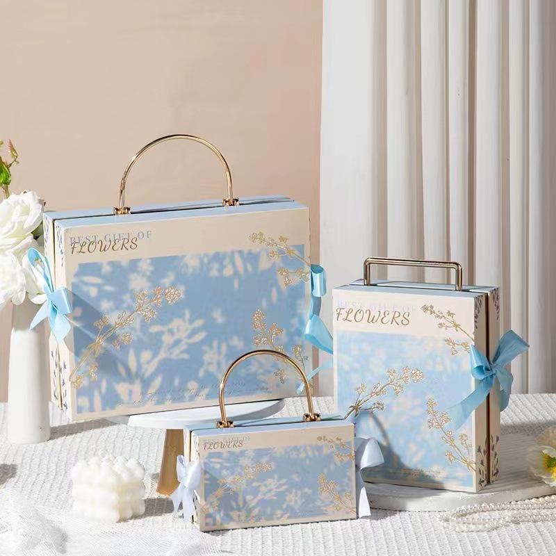 Luxurious European-Style Chinese Wedding Candy Gift Box with Hot Stamped Metal Handle