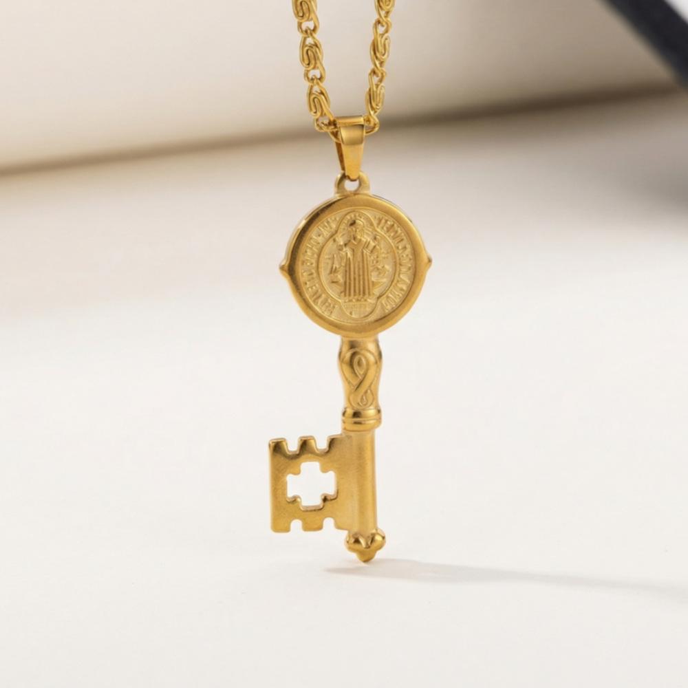 European American Punk Retro Titanium Steel Saint Santiago Key Necklace Pendant