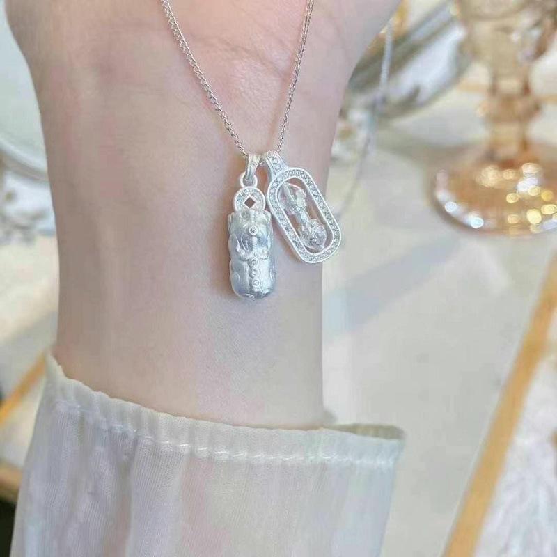 

S925 стерлингового серебра Pixiu Vajra Pestle ожерелье Женский нишевый универсальный кулон с бриллиантами, цепочка для ношения Wei Xue