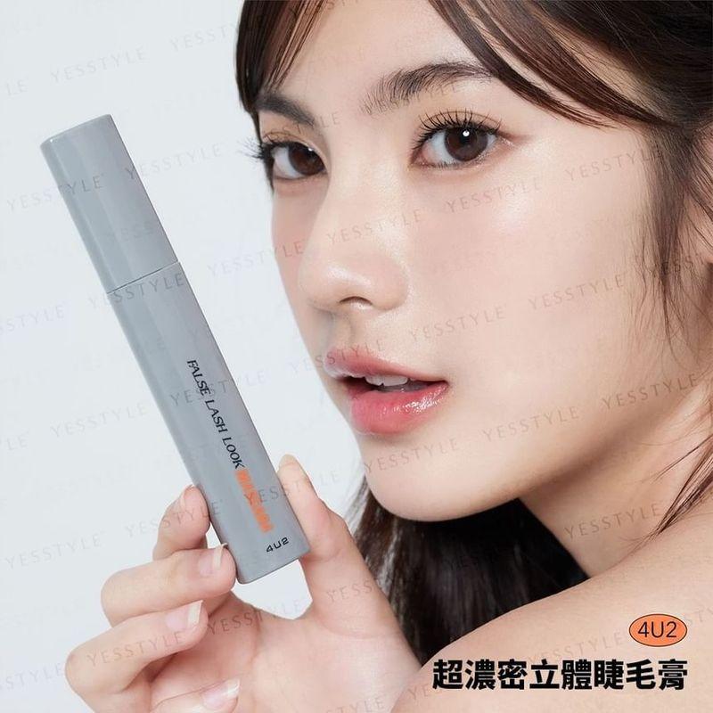 4U2 - Tusz do rzęs dający efekt sztucznych rzęs