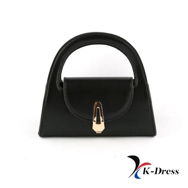 

Мініатюрна сумка (2 кольори) 20x18x5.5cm чорний