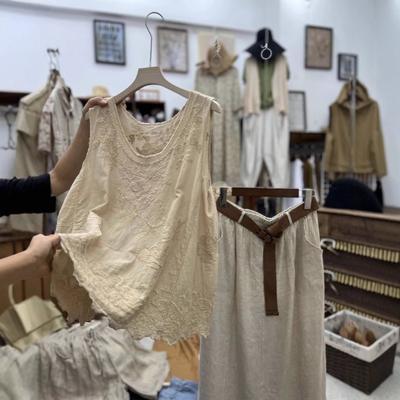 Chaleco de verano retro de encaje sin mangas de algodón y lino frito para mujer, top holgado jacquard bordado literario