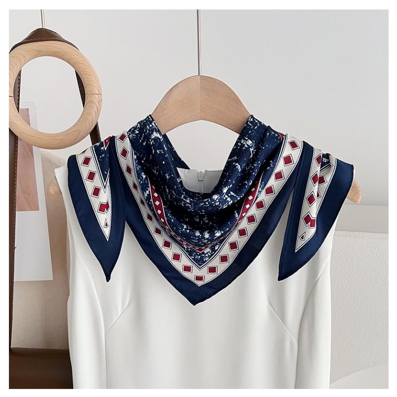 Korean Style Vintage Geometric Print Triangle Scarf For Women Spring Decorative Neck Scarf