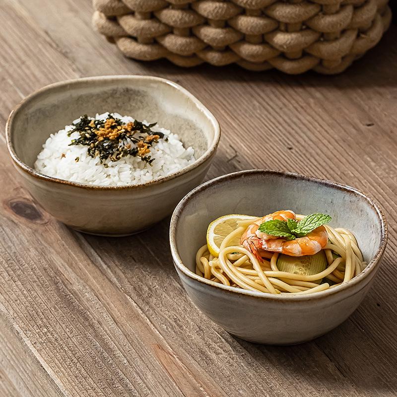 Japanese Retro Ceramic Irregular-Shape Bowl with Kiln-Changed Glaze - Ideal for Rice, Congee, or Noodles