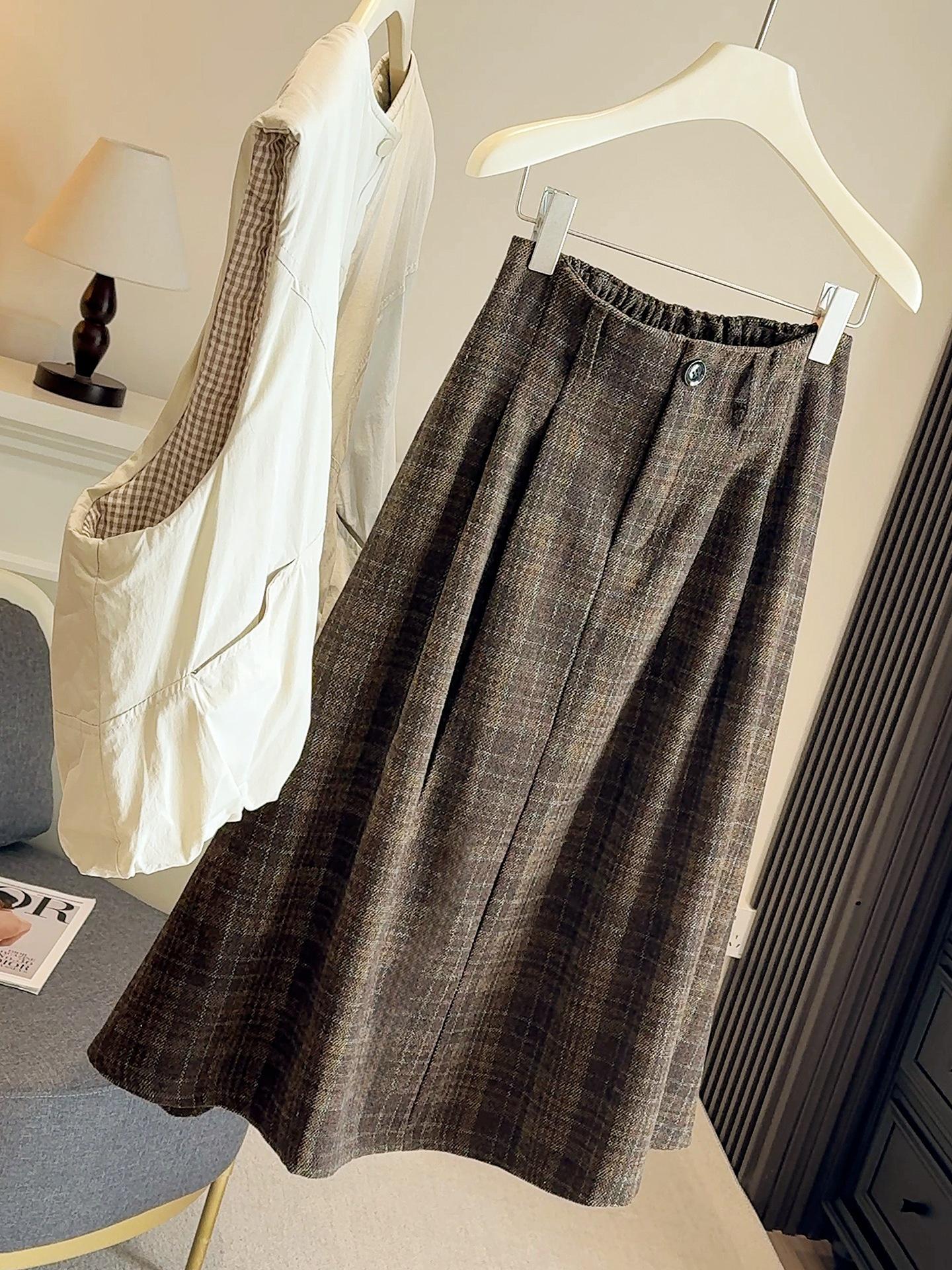 Women s College-Style Retro Plaid Wool Blend Elastic Waist A-Line Skirt for 2025 Autumn/Winter. Medium коричневый