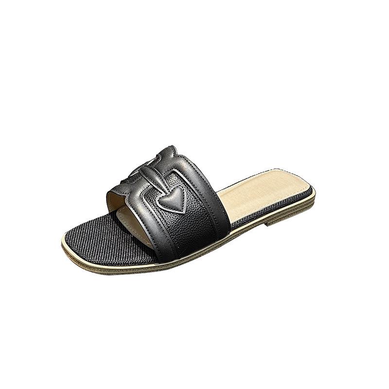 Plus Size Women's Summer Outdoor Flat Slippers for Wide Feet - French Beach Sandals