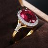 Wunderschöner Damenring mit ovalem rotem Zirkonia für Hochzeiten und Partys, zweifarbiges Design, elegantes Geburtstagsgeschenk, edler Modeschmuck für Frauen
