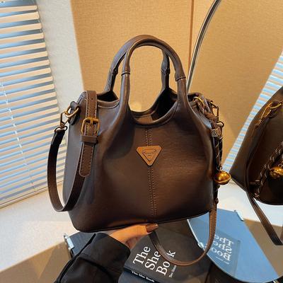 2025 Winter New Retro Korean Light Luxury Portable Bucket Bag Foreign Style High Value Temperament Commuter Messenger Women's Bag