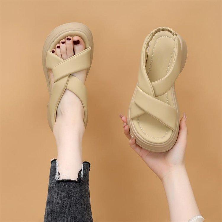 

With skirt platform sandals female 2025 summer new fairy wind wear open-toed casual seaside beach Roman shoes 40