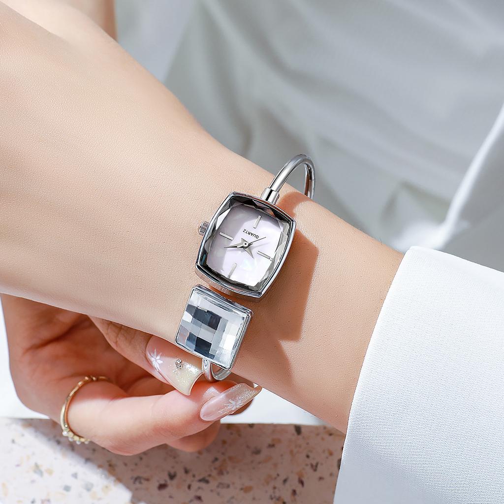 New High-End Pearl Women's Watch, Korean Style Unique Fashion Student Quartz Wristwatch, Bracelet Watch for Ladies