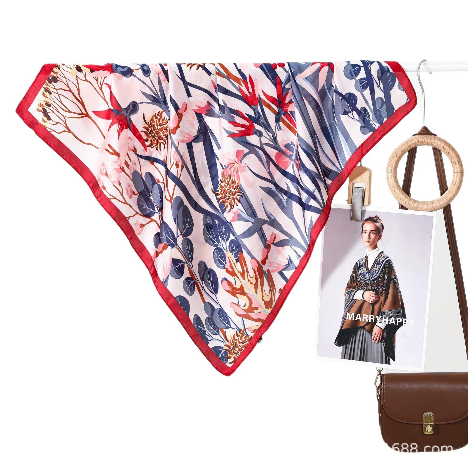 

Elegant Classic Silk Scarf: Versatile Fashion Accessory for Women Tulip Caramel
