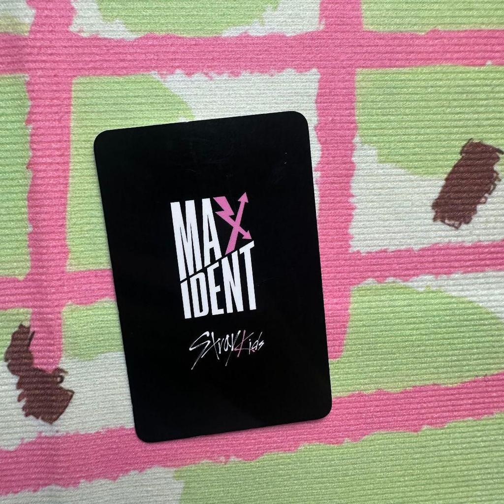 [USED] Korean Straykids MAXIDENT Sanok Trading Card Seungmin