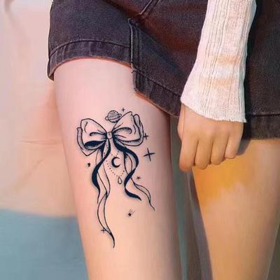 Semipermanentní voděodolné tetovací nálepky Motýl a Měsíc Hvězda - Sladký a cool design na nohu, Dlouhotrvající, Nereflexní