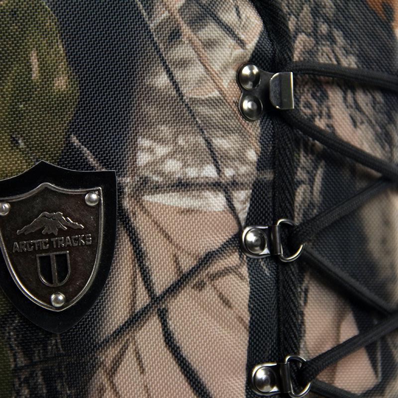 Men's Camouflage High-Top Winter Boots: Waterproof, Insulated, and Durable for Fishing and Snow.