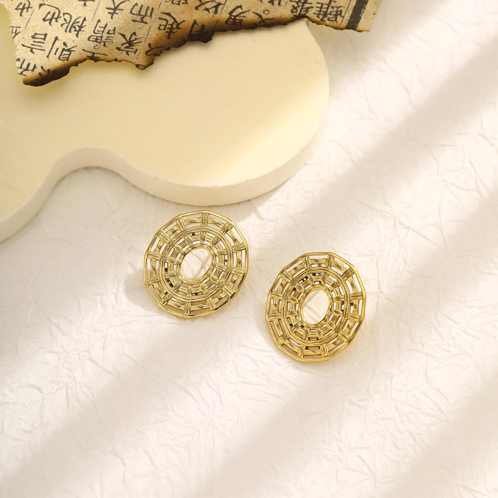 Temperament Retro Vertical Striped Stud Earrings High-Grade Stainless Steel Hollow Love Butterfly Earrings Women'S Niche Earrings