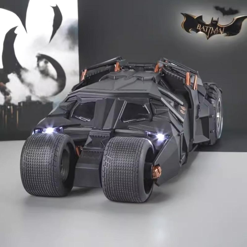1:24 Scale Batmobile Model Classic Car Toy Metal Diecast Sound & Light Spray Fighting Vehicle Models Decoration Display Ornament