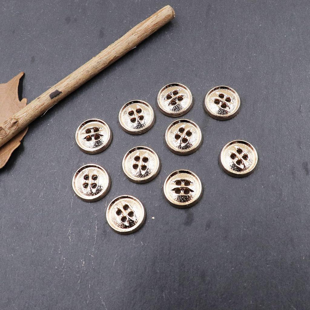Gold Ripple Four-Eye Decorative Button for Clothing and Accessories