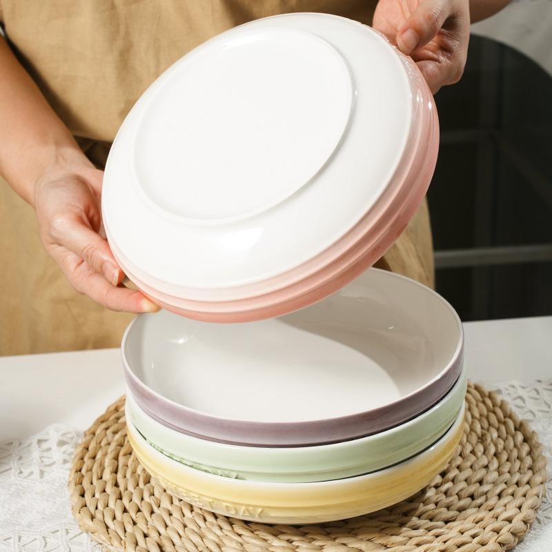 Assiette en céramique créative de style Ins de haute qualité, assiette à légumes, assiette à pâtes, vaisselle en céramique couleur sous-glaçure, assiette à légumes