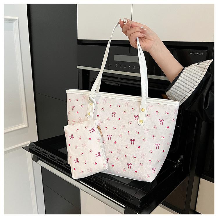 Trendy Faux Leather Tote Bag for Women, Large Capacity Shoulder Bag for College Students and Commuters, Khaki, Pink, White
