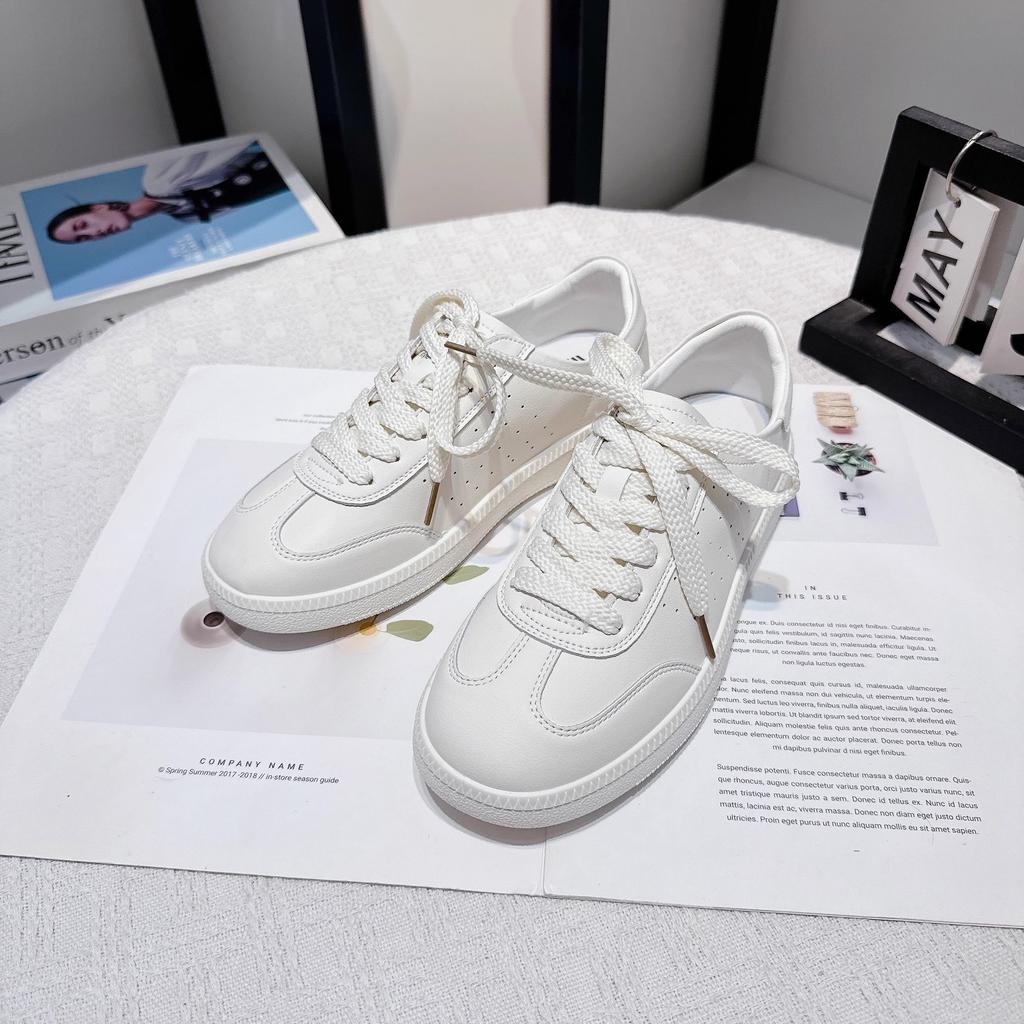 College-Stil dicksohlige vielseitige kleine weiße Schuhe Damen Herbst 2025 neu atmungsaktiv und leicht flachsohlige Sport- und Freizeit-Board-Schuhe