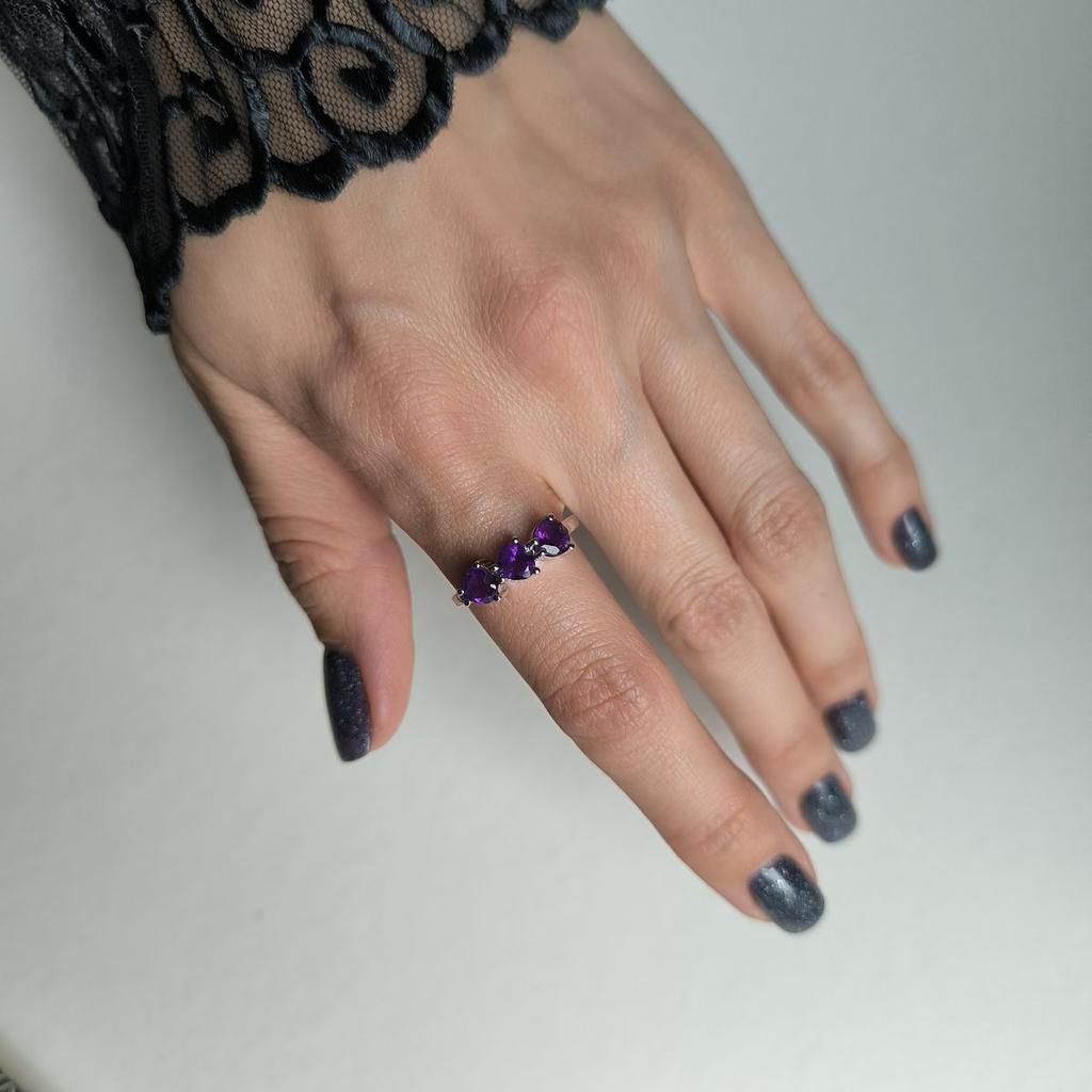 Silberring mit natürlichem Amethyst 4,563 ct, Artikelgewicht 2,56 g (2179368)