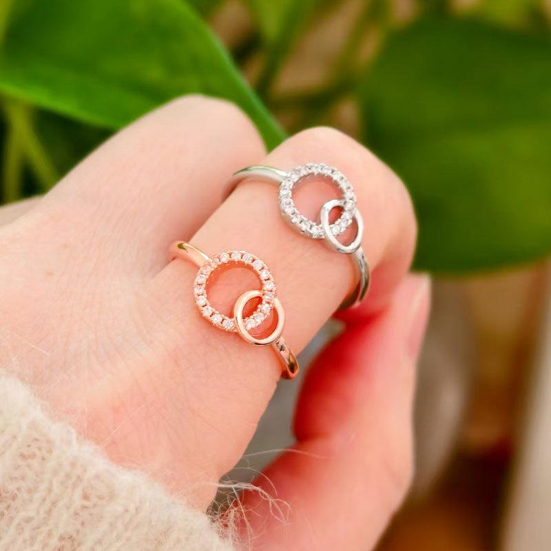 Minimalist Fashion Double Interlocking Rings Linked Index Finger Ring For Women Stylish Simple Band Jewelry