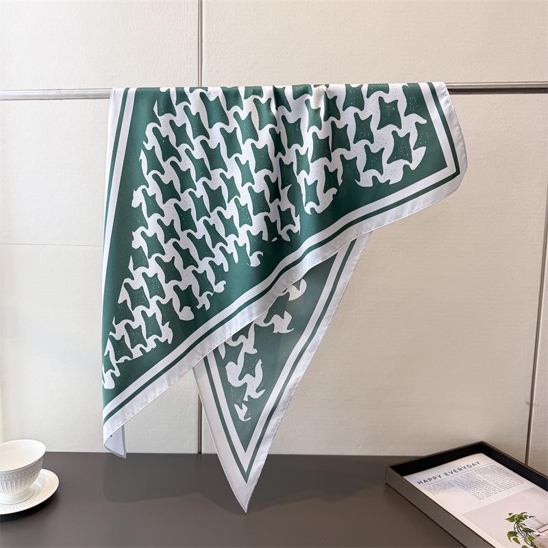 Vintage Plaid Triangle Scarf Imitation Silk Printing Sunscreen Shawl Waist Scarf Silk Scarf Scarf Headscarf Women