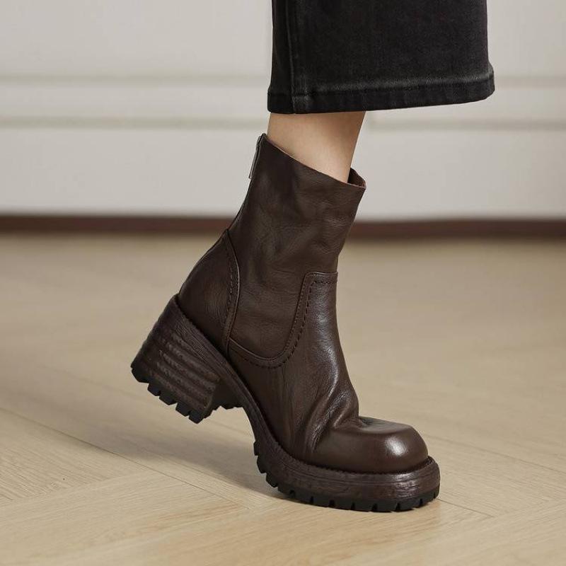 Autumn and winter leather Martin boots solid color medium heel round head versatile large size women's boots cowhide zipper medium tube women's l