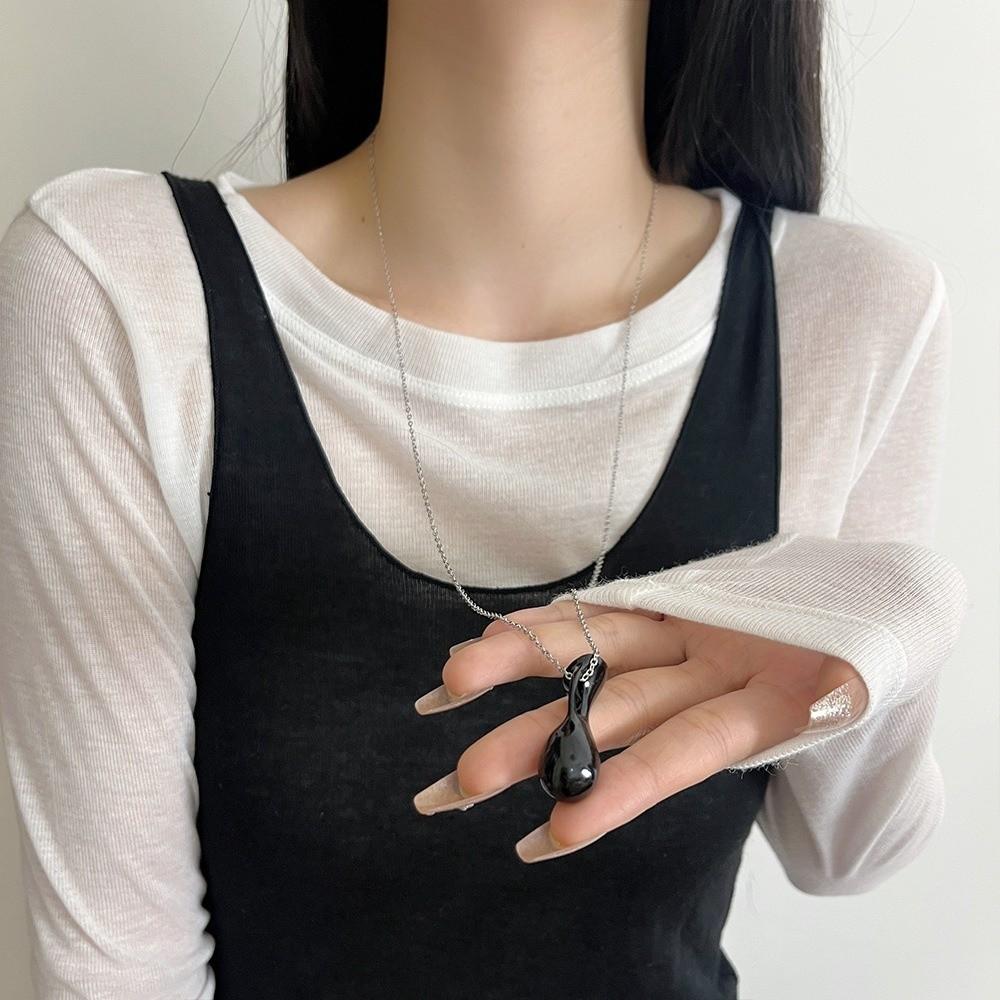 Temperament Long Sweater Chain Retro Fashion Jewelry Portable Water Bottle Pendant Necklace  Lady