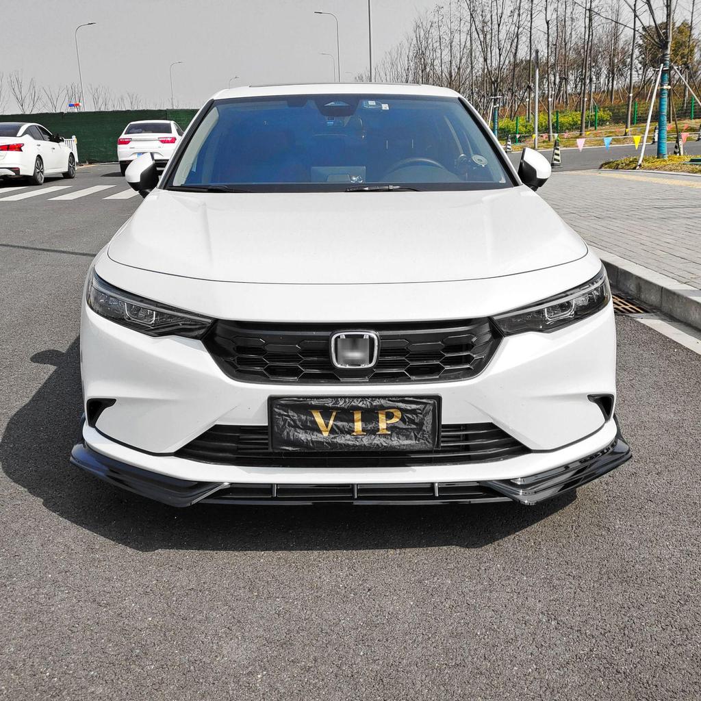 Honda Integra/Civic Front Lip, Rear Spoiler, Side Skirts, Rear Lip, Louvers, and Exhaust Tips Body Kit