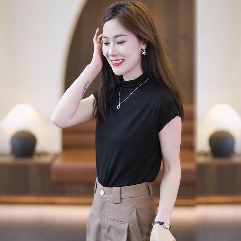 

Универсальная летняя черная моделирующая майка из модала для женщин - полувысокая горловина, без рукавов M чёрный