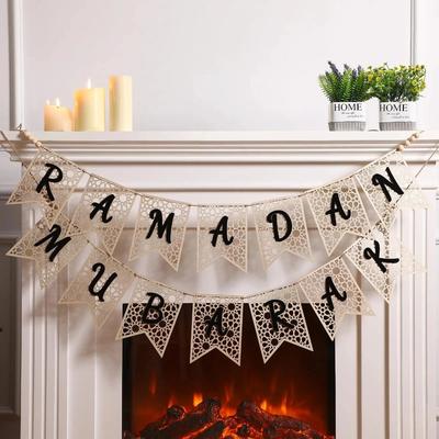Eid Decoration Wooden Ramadan Banner Decorative Openwork Pattern Mubarak Banner with Letter Festival Pull Flag Fireplace