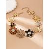 Retro Elegant 3D Flower Necklace - Minimalist Unique Design, Perfect for Women, Versatile Fashion Accessory M705