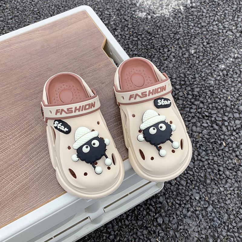 Chlapecké a dívčí cool pantofle dětské dírkové boty protikolizní a protiskluzové domácí plážové boty