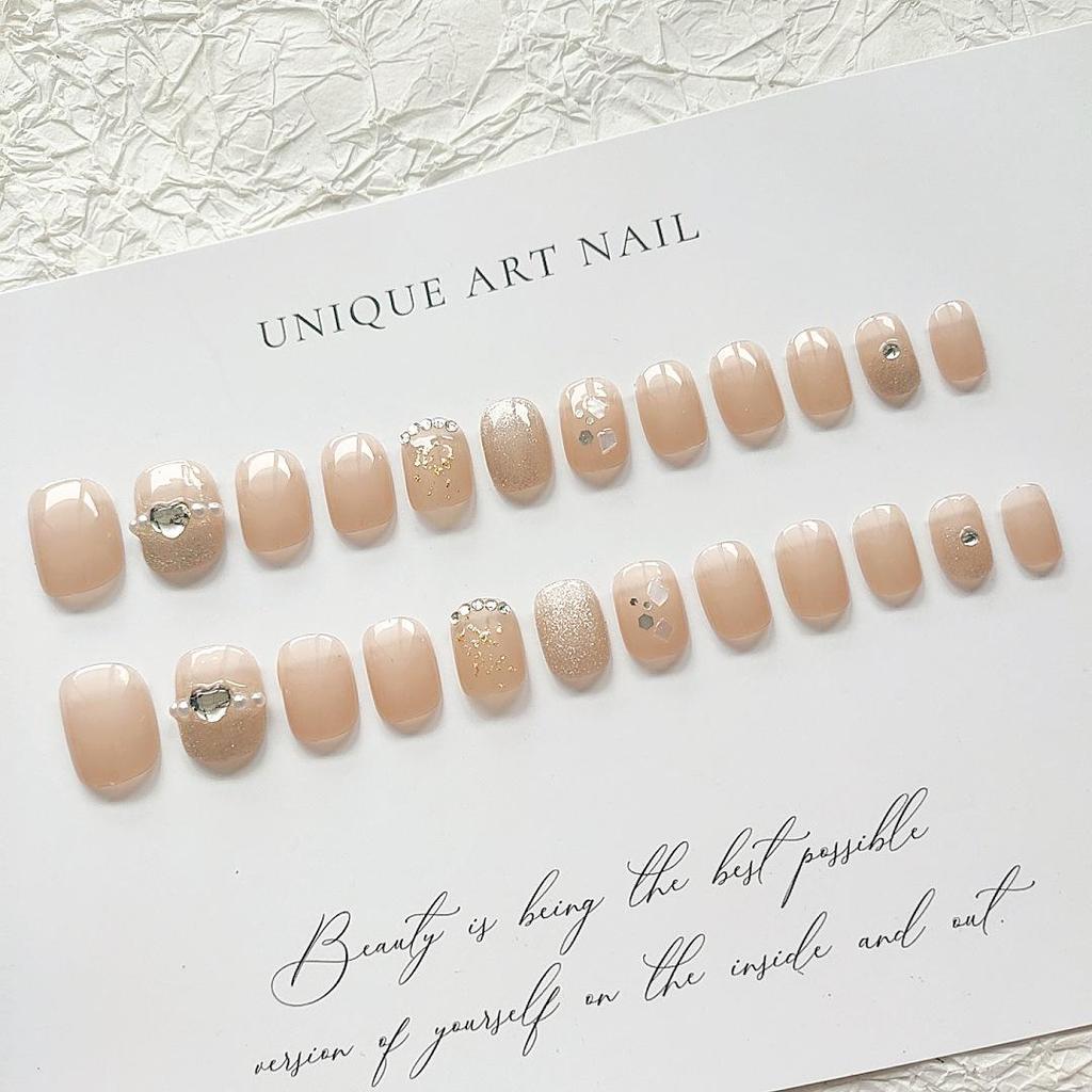 Crystal Shell Wearable Nails: Flashy Handmade Manicure with Pure Desire False Nail Patches