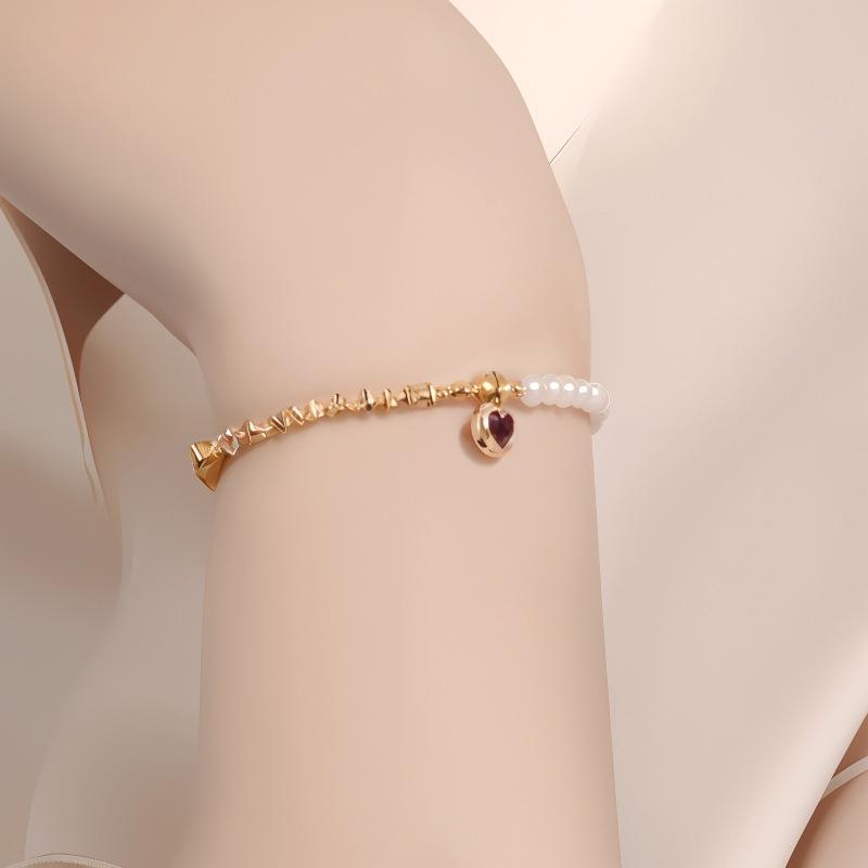 Natural Freshwater Pearl Bracelet with Heart Charm - Elegant, Versatile, 2024 Trend Jewelry for Women
