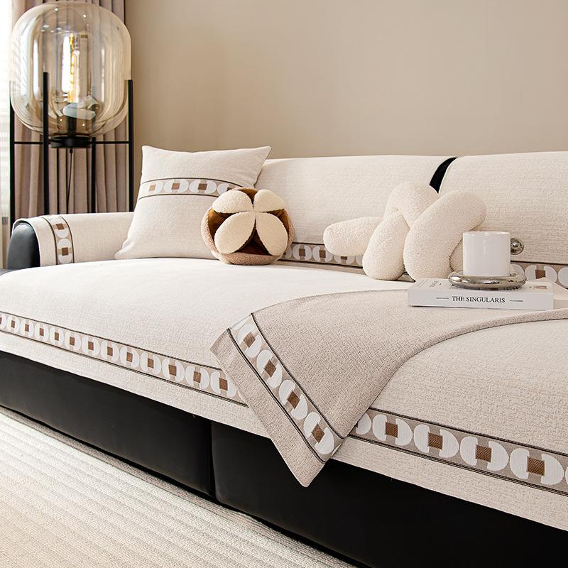 Four Seasons Universal  Autumn And Winter New Leather Solid Wood Sofa Cushion Cover Cloth Non-Slip Backrest Towel Cover Seat Cover