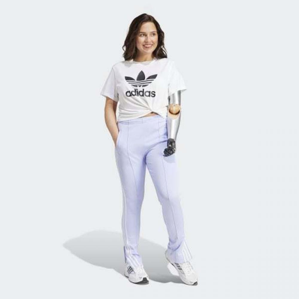 

Женский облегающий крой SuperStar Fit сохраняет четкие линии и эластичность... AS