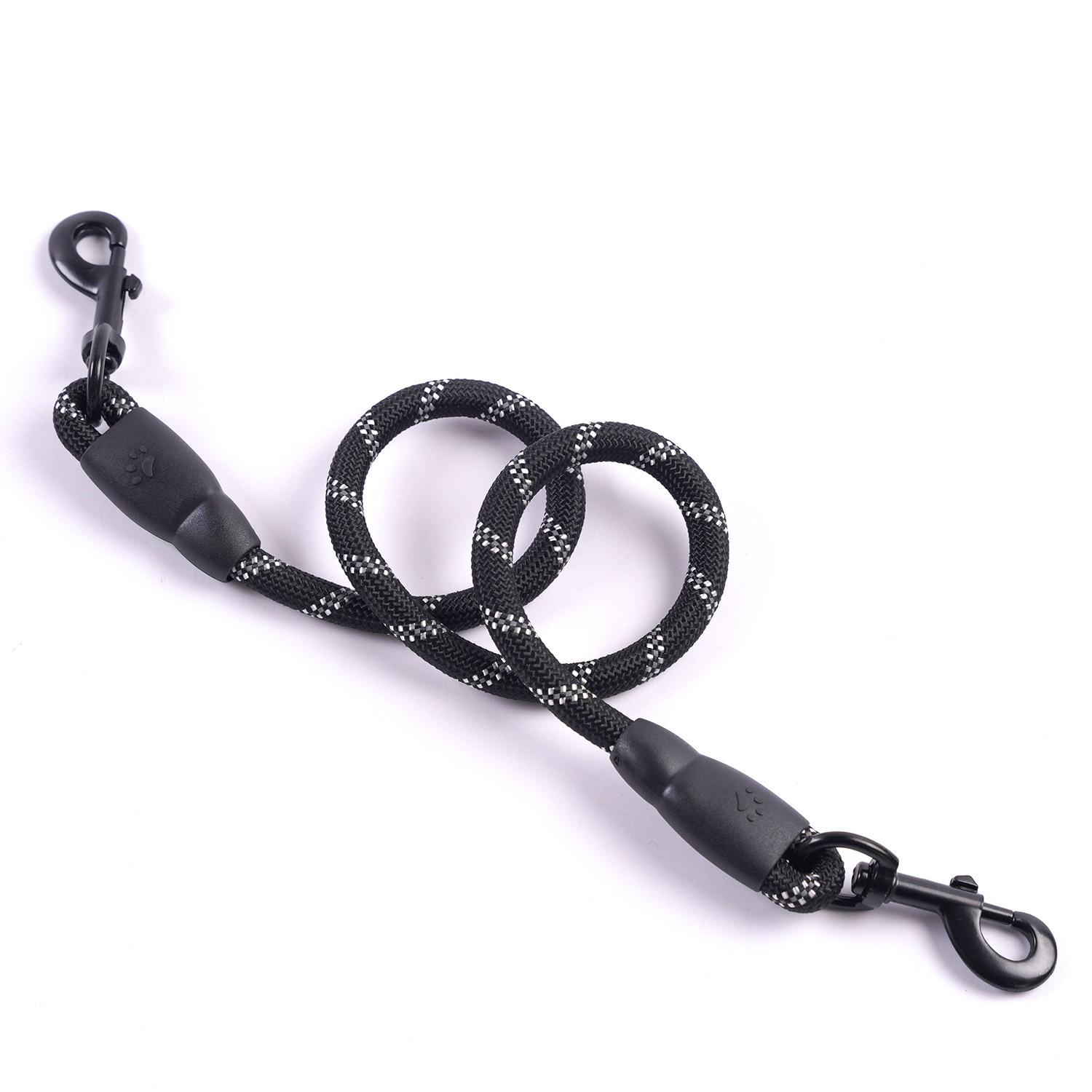 

Reflective Explosion-Proof Dog Leash: Anti-Escape Training Rope for All Breeds 0.7m Length, 0.8cm Thick