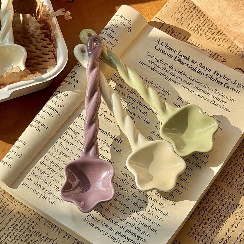 Ceramic Star Shaped Spoon Twisted Spoon Cute Long Handled Cream Design Coffee Stirring Spoon